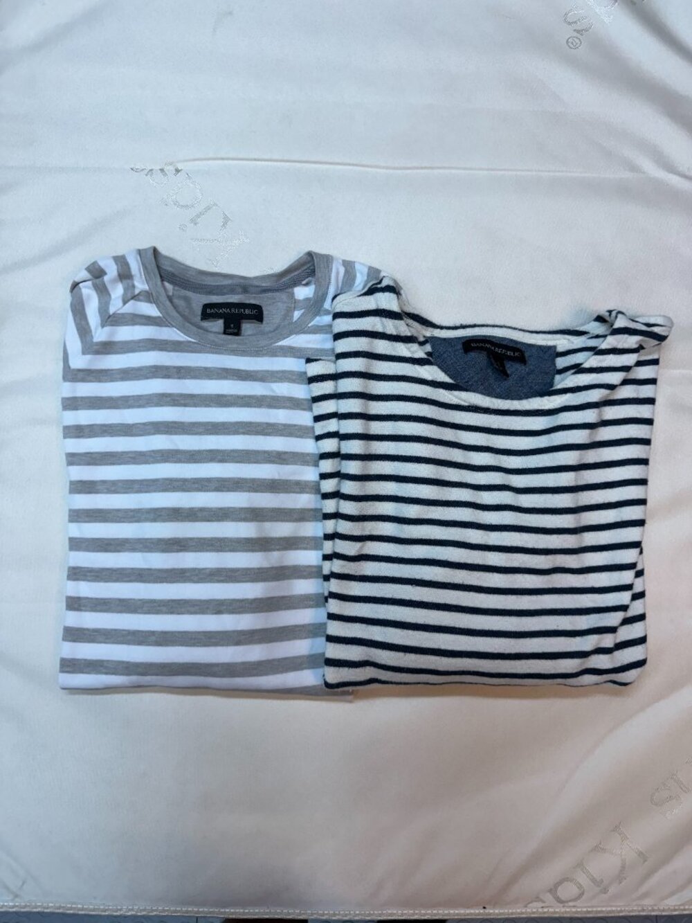 Banana Republic Men's Striped Long Sleeve Tee Lot of 2 Size S - Picture 2 of 8